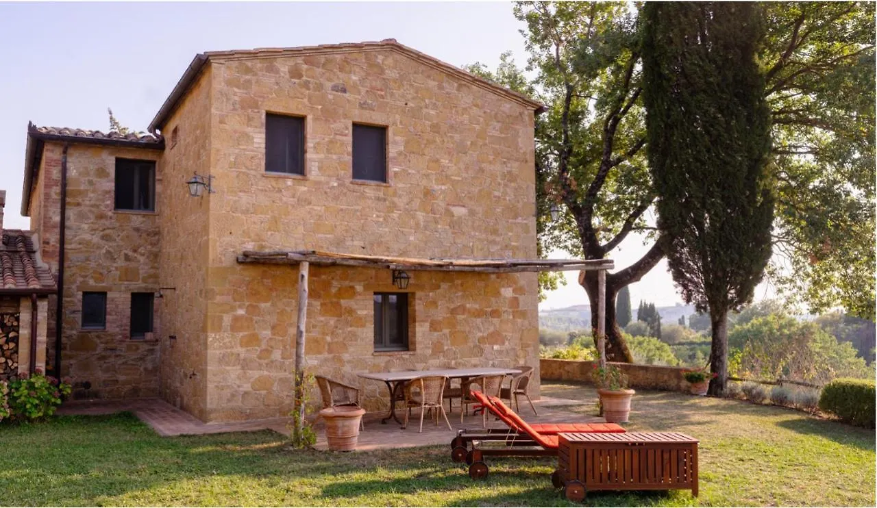 Casale Santa Barbara Ξενοδοχείο Montefollonico 0*,  Ιταλία